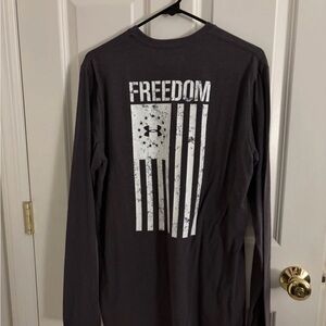 Under Armour Men's Long-Sleeve Freedom Graphic Shirt - Charcoal
